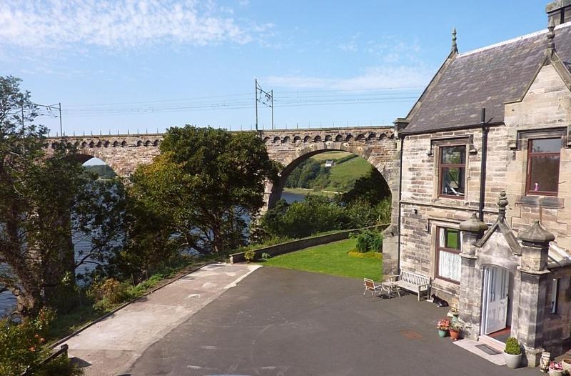 Castle Vale House Bed & Breakfast Berwick Upon Tweed Exterior foto
